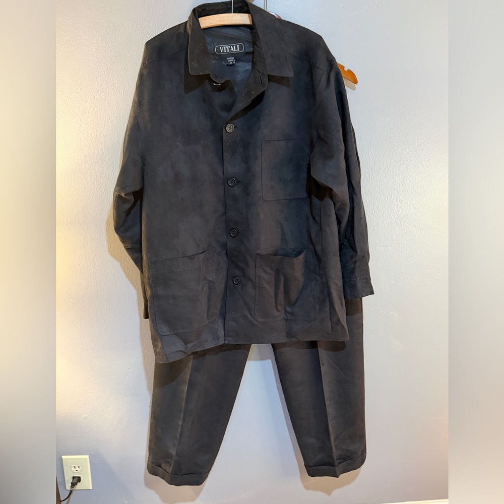 VITALI MEN’S BLACK SUIT
